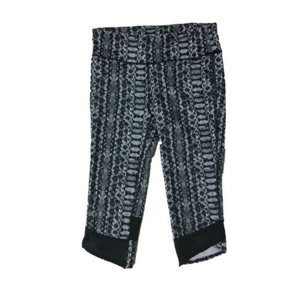Under Armour Leggings Women's Medium Fly By Capris Compression Mesh Side Panels